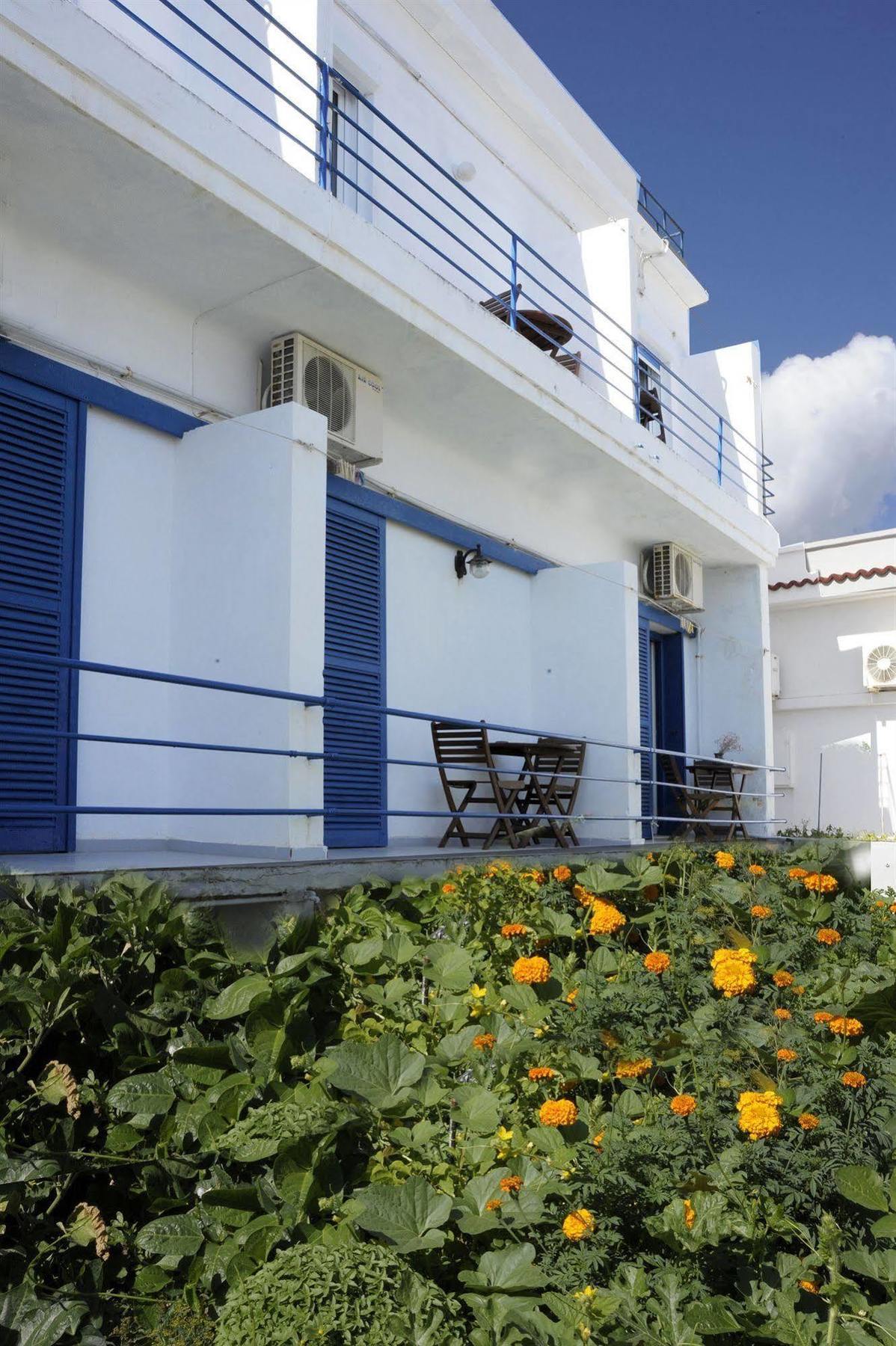 Ξενοδοχείο Κοράλλι Αδάμας Εξωτερικό φωτογραφία